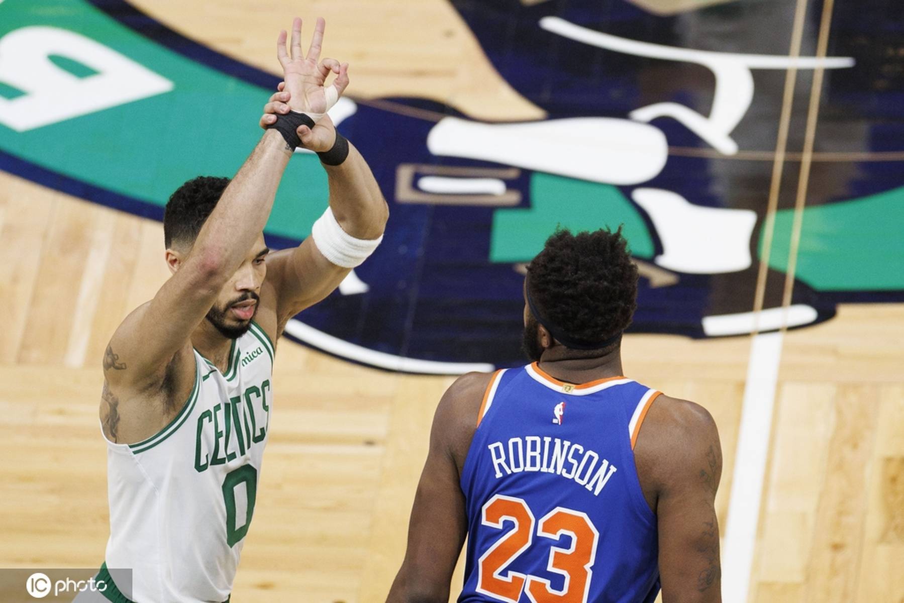  卡尔安东尼唐斯 