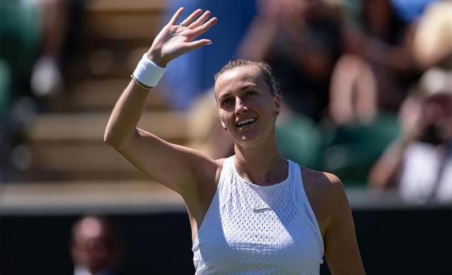 关于科维托娃回归赛场，回归赛场首场状态亮眼，曼联观众沸腾！的信息