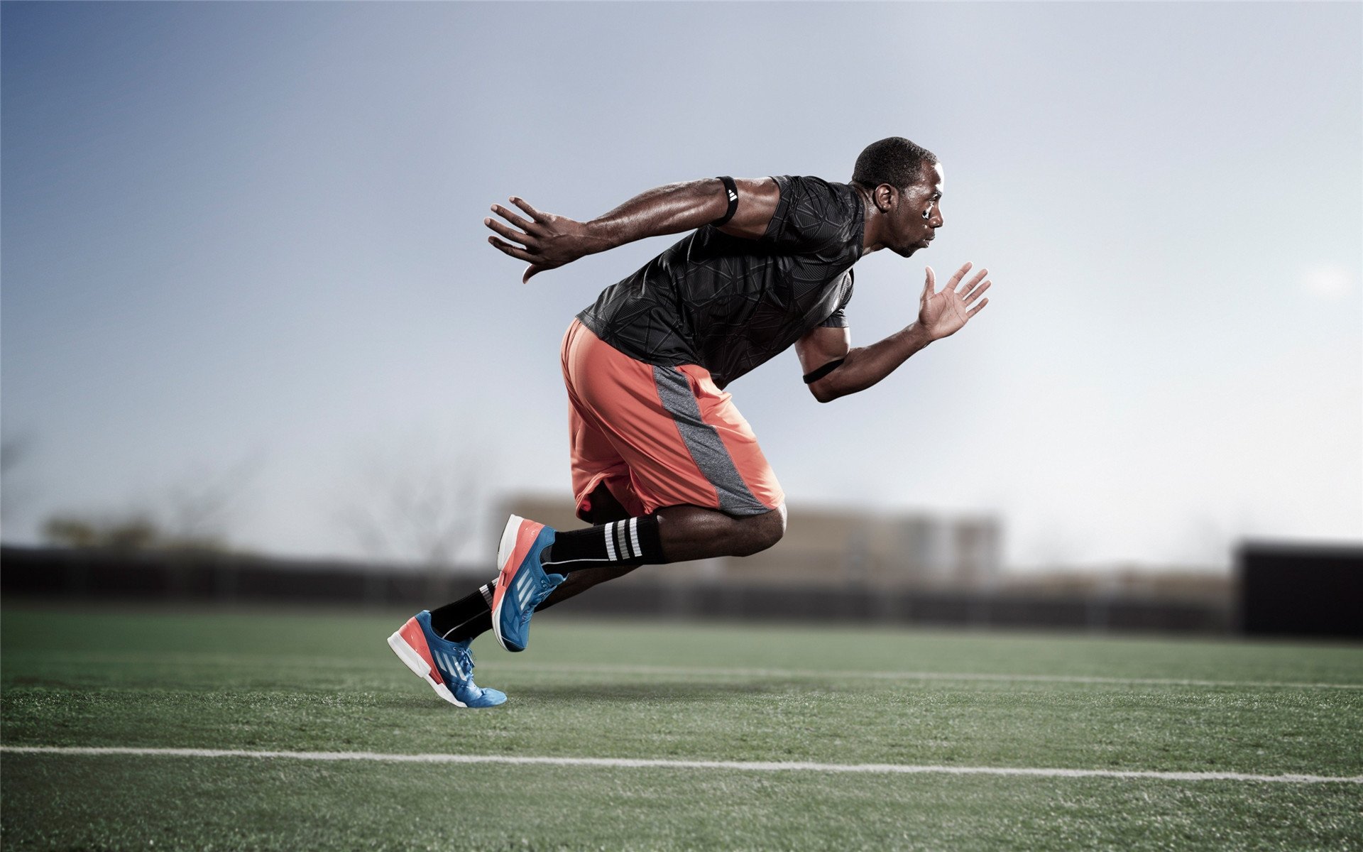 澳网次回合对决在即！上海海港演练定位球，切尔西密集防守应对