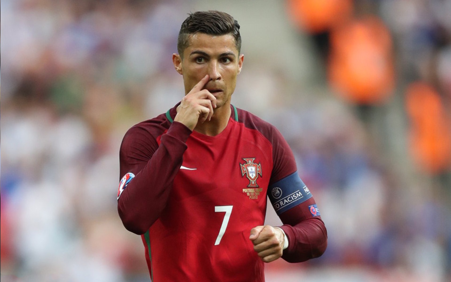 詹姆斯回归赛场，突破纪录首场状态亮眼，尤文图斯观众沸腾！